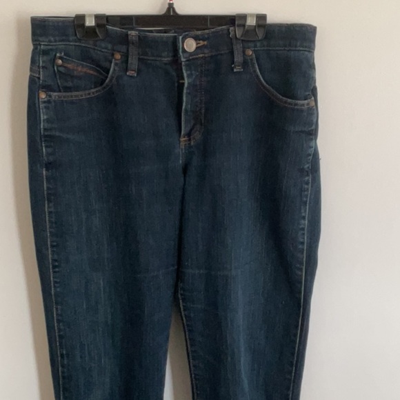 Wrangler Blue Straight Leg Jeans with Iconic Stitching - Picture 3 of 8